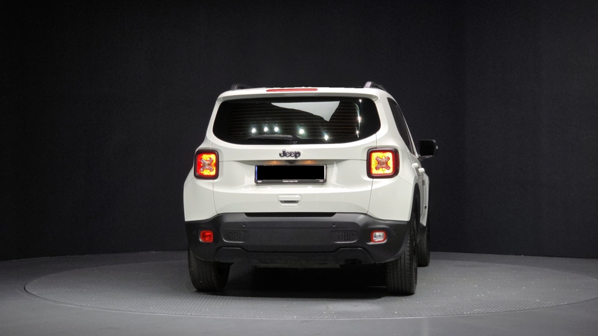 Jeep Renegade, 2022 — фото 4 из 12
