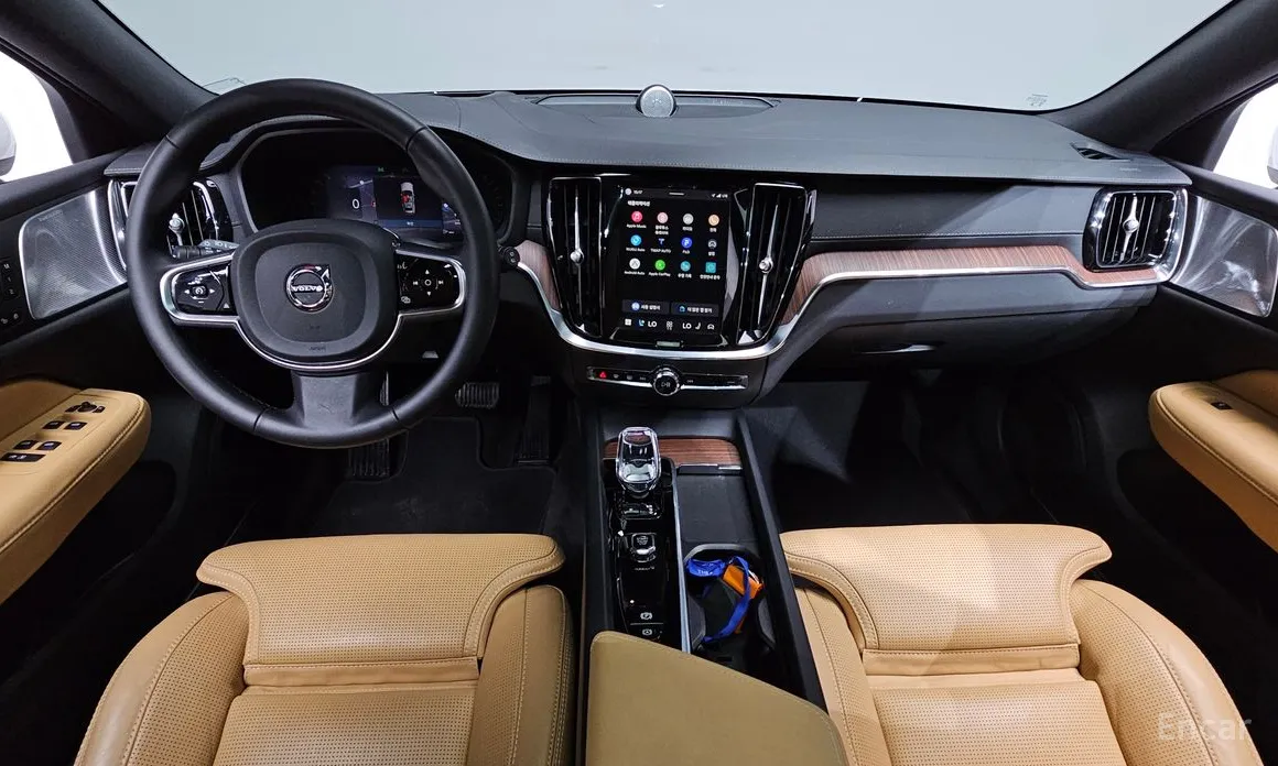 Volvo V60, 2024 — фото 7 из 12