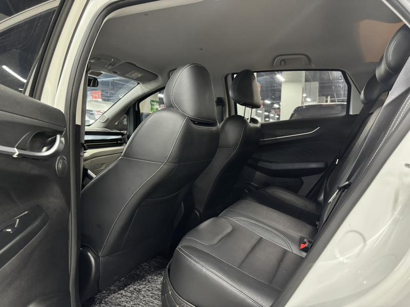 Geely Geometry EX3, 2021 — фото 11 из 12