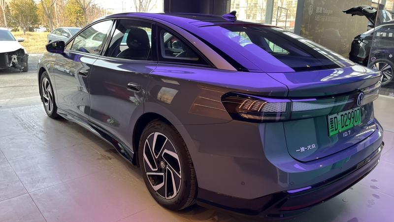 Volkswagen ID.7 Vizzion, 2024 — фото 4 из 12