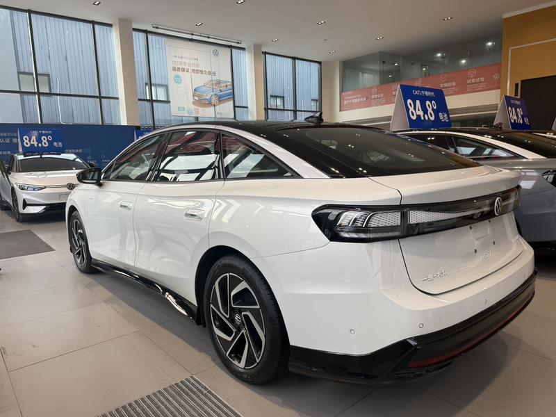 Volkswagen ID.7 Vizzion, 2024 — фото 3 из 12