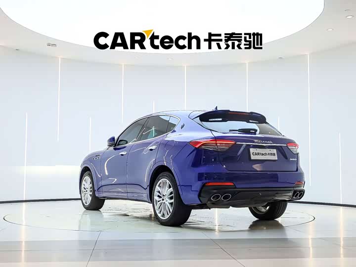 Maserati Levante, 2023 — фото 4 из 9