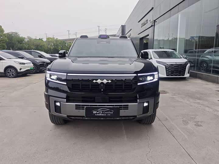 BYD FangChengBao Leopard 8, 2024 — фото 4 из 9
