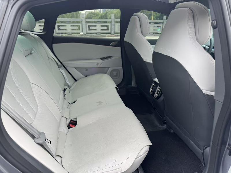 BAIC Arcfox Alpha S5, 2025 — фото 11 из 12