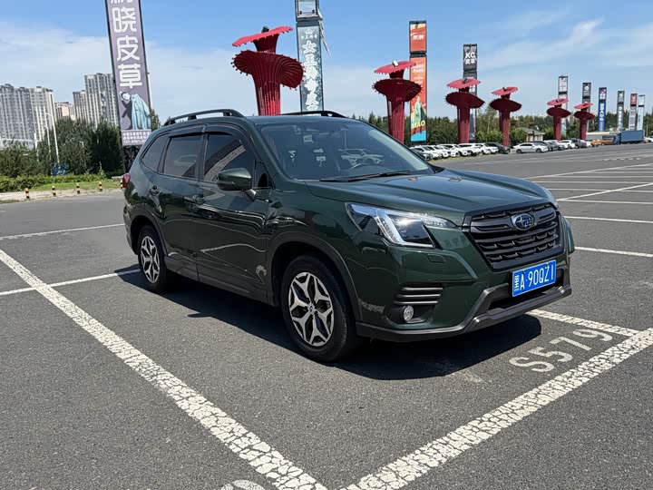 Subaru Forester, 2022 — фото 3 из 9