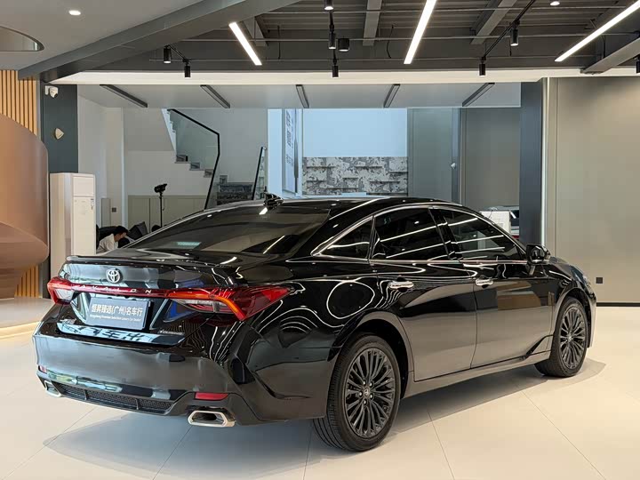 Toyota Avalon, 2023 — фото 7 из 9