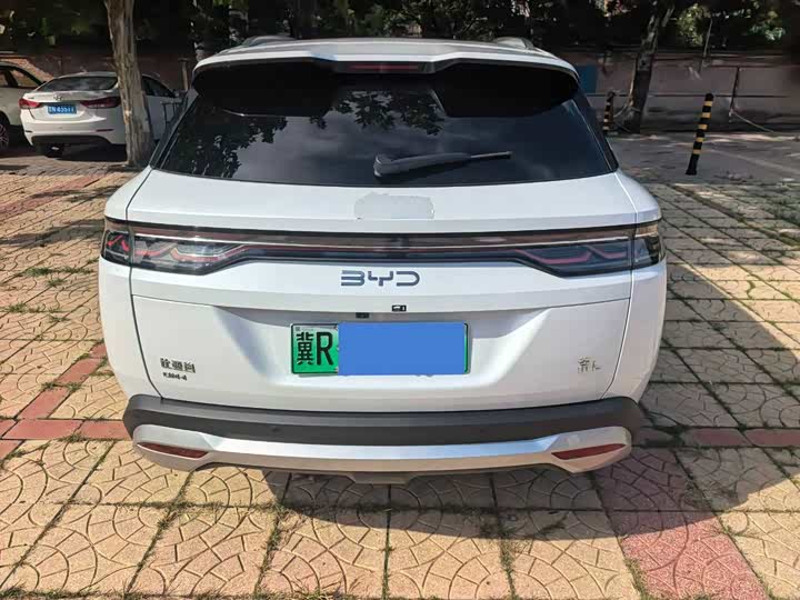 BYD Song L DM-i Hybrid, 2024 — фото 5 из 9