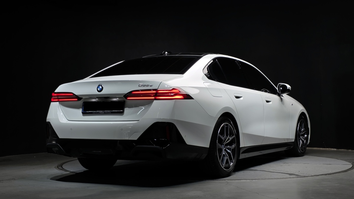 BMW 5 Series, 2024 — фото 2 из 12