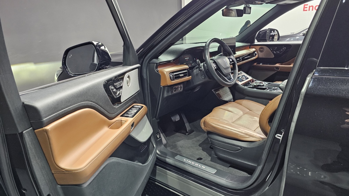 Lincoln Aviator, 2023 — фото 4 из 12