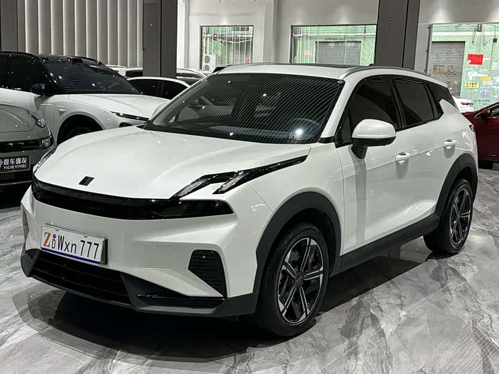 Lynk & Co 06 EM-P Hybrid, 2023 — купить в Воронеже под ключ