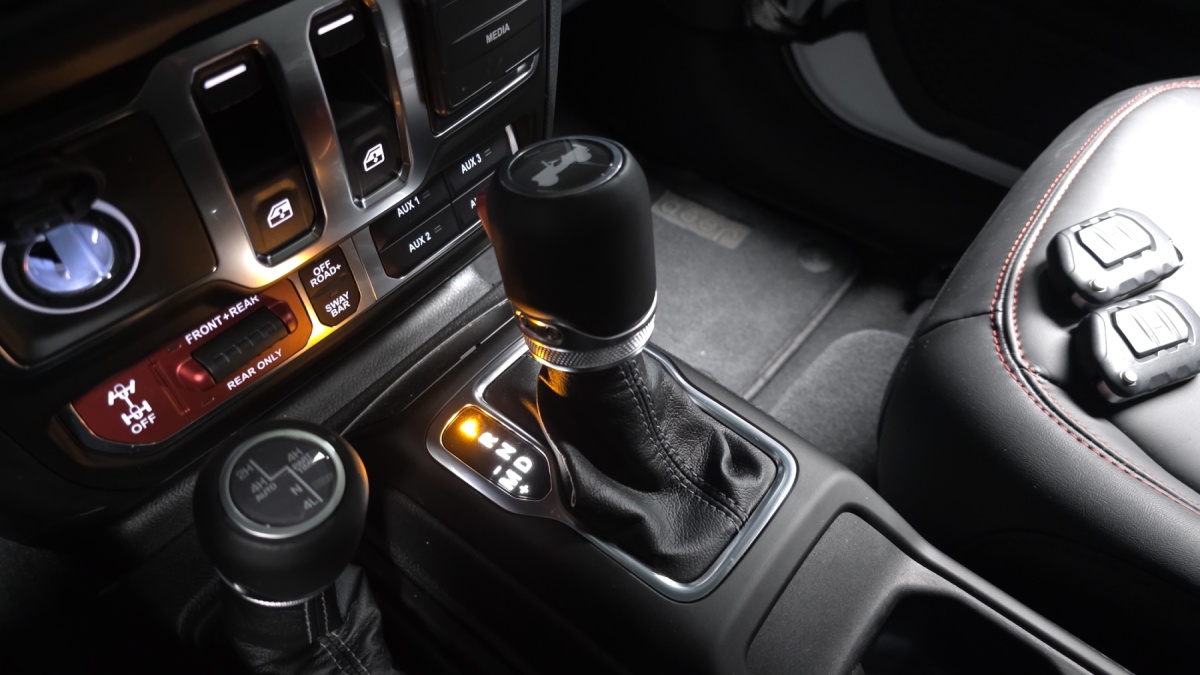 Jeep Wrangler, 2025 — фото 8 из 12
