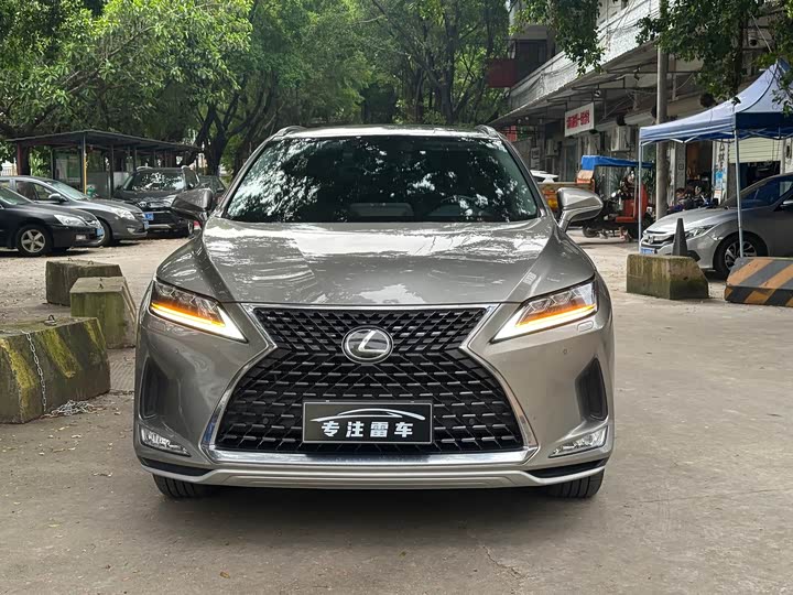 Lexus RX, 2022 — фото 2 из 9