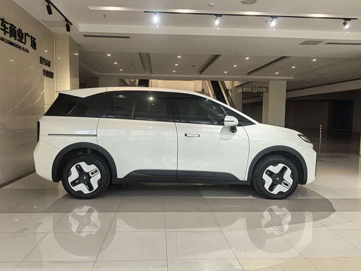 BAIC Arcfox Kaola S, 2025 — фото 4 из 9