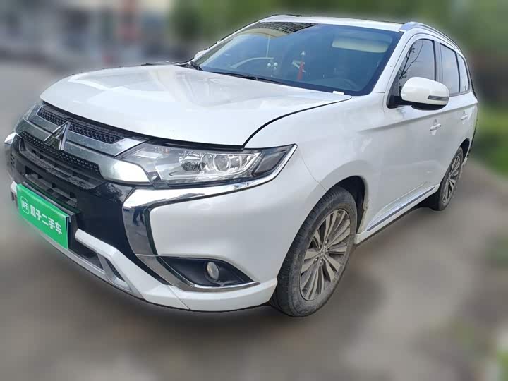 Mitsubishi Outlander, 2021 — фото 2 из 9