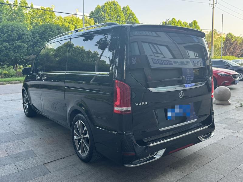 Mercedes-Benz V-Class, 2022 — фото 3 из 9