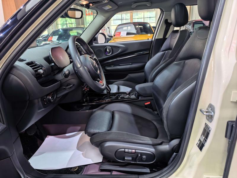 Mini Clubman, 2022 — фото 12 из 12
