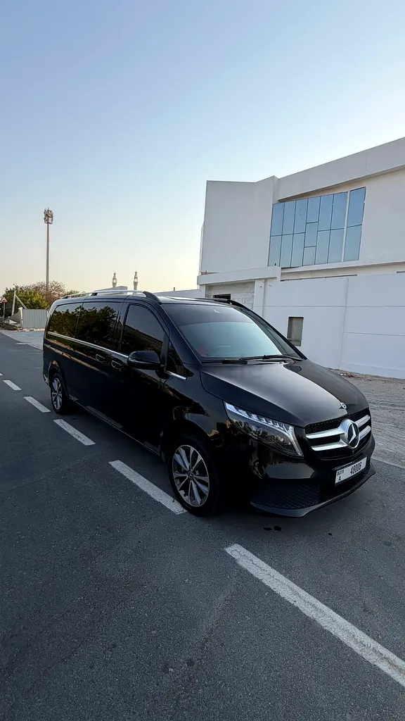 Mercedes-Benz V-Class, 2023 — фото 3 из 10