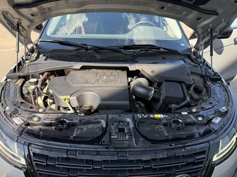 Land Rover Range Rover Evoque L, 2023 — фото 7 из 12