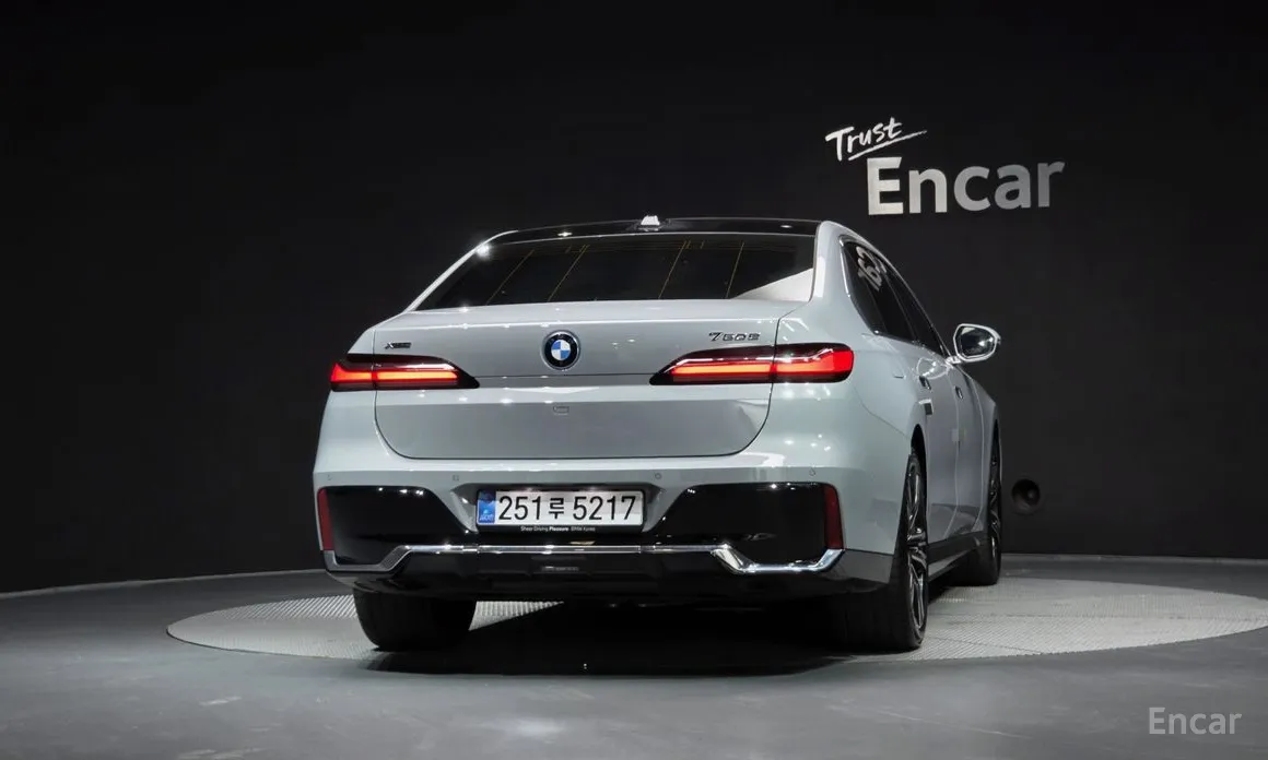 BMW 7 Series, 2025 — фото 4 из 12