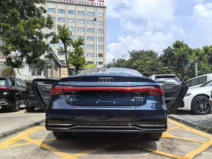 Audi A7L, 2023 — фото 5 из 9