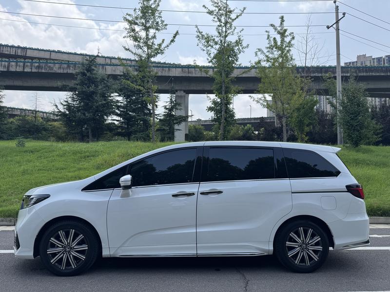 Honda Odyssey, 2024 — фото 2 из 7