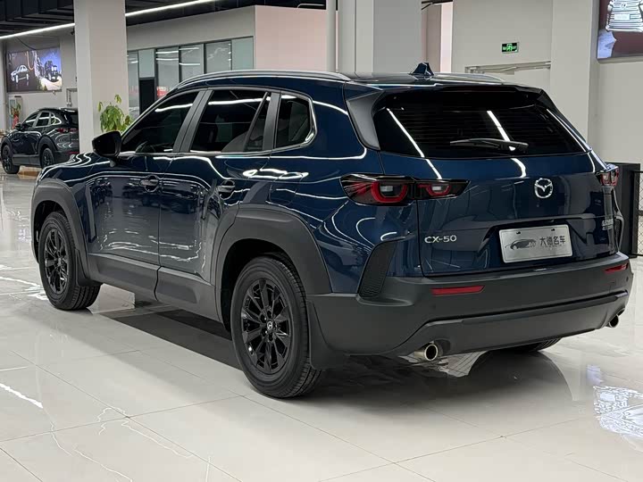 Mazda CX-50, 2023 — фото 5 из 9