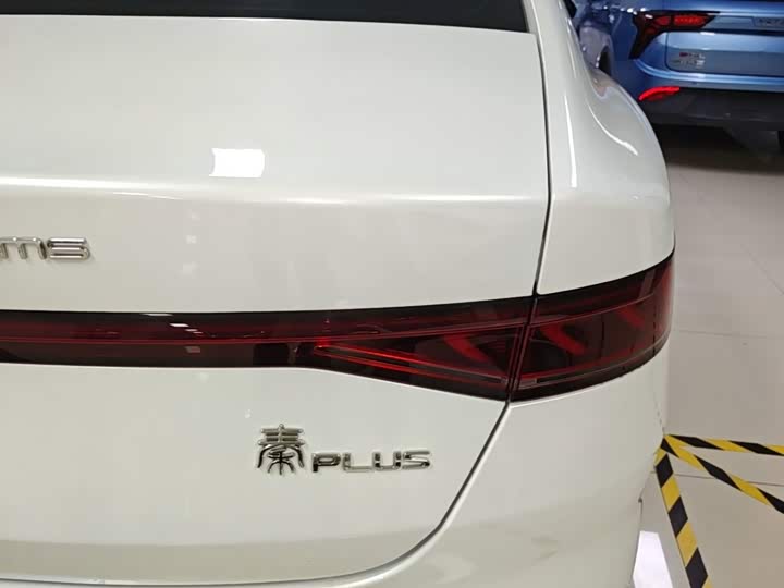 BYD Qin Plus, 2021 — фото 8 из 9
