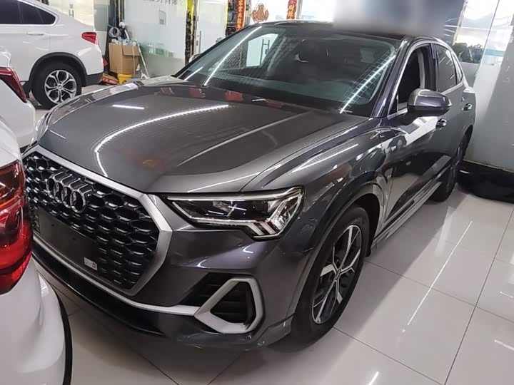Audi Q3 Sportback, 2022 — фото 2 из 9