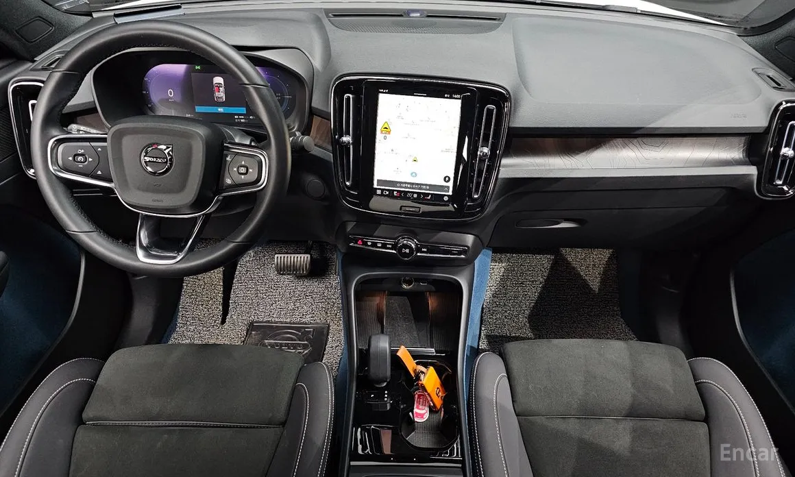 Volvo C40, 2022 — фото 7 из 12