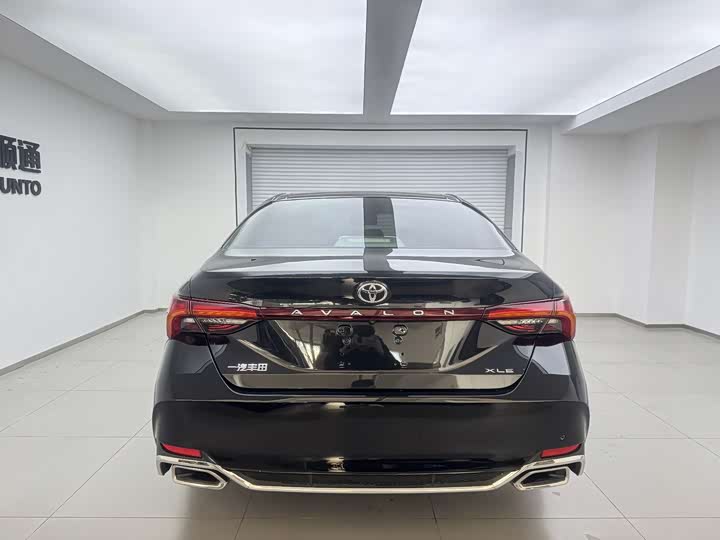 Toyota Avalon, 2022 — фото 8 из 9