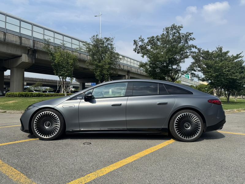 Mercedes-Benz EQS AMG, 2025 — фото 4 из 12