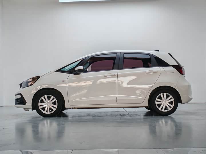 Honda Fit, 2022 — фото 8 из 9