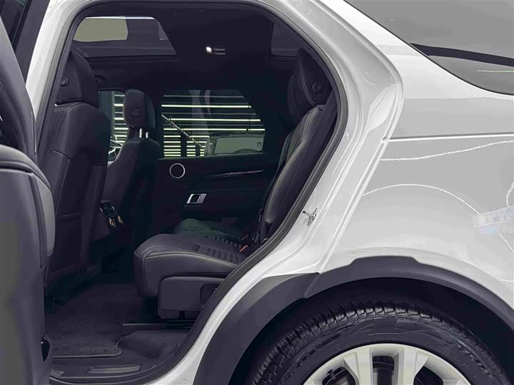 Land Rover Discovery, 2025 — фото 9 из 9