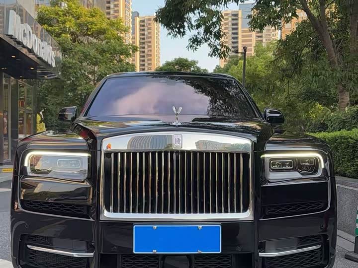 Rolls-Royce Cullinan, 2023 — купить в Курске под ключ