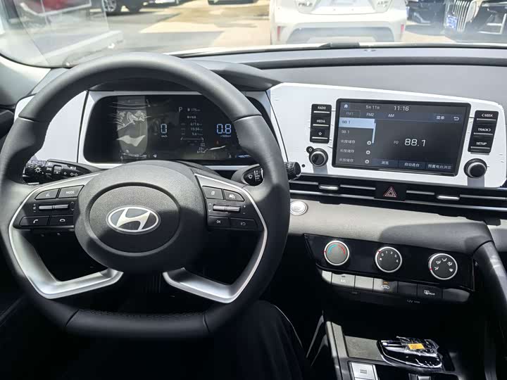 Hyundai Elantra N line, 2026 — фото 6 из 9