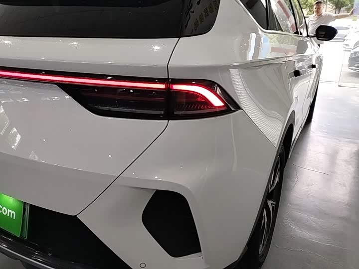 BAIC Arcfox Alpha T, 2023 — фото 8 из 9