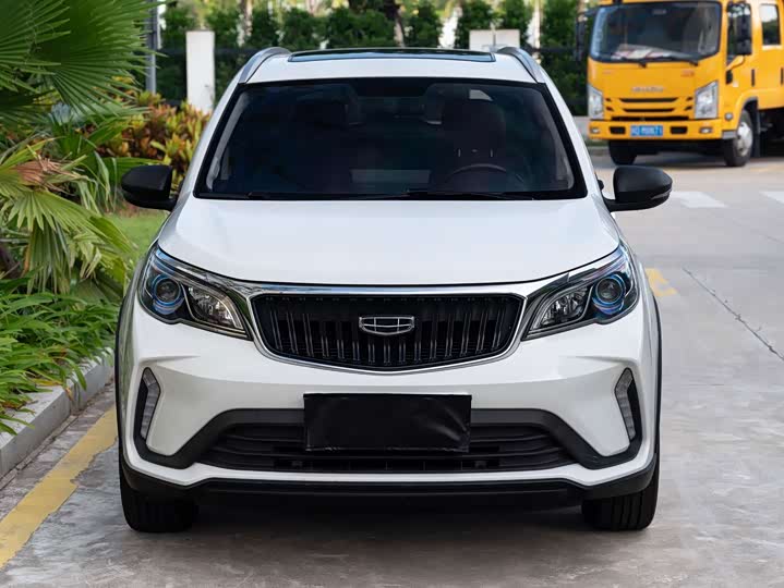Geely Vision X3, 2021 — фото 2 из 9