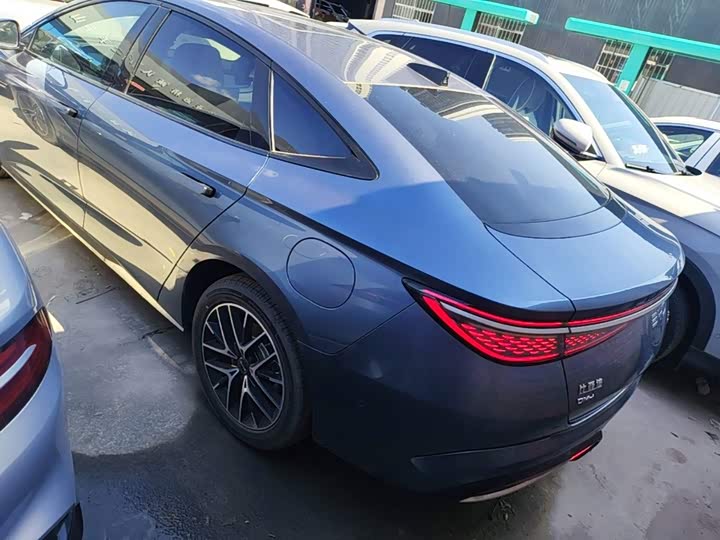 BYD Seal 07 DM-i Hybrid, 2025 — фото 5 из 9