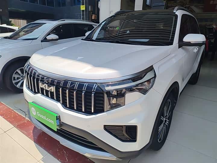 Kia Sportage GT-line, 2023 — фото 2 из 9