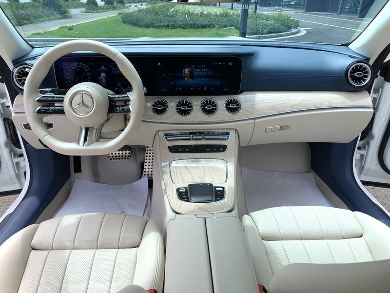 Mercedes-Benz E-Class, 2023 — фото 9 из 12