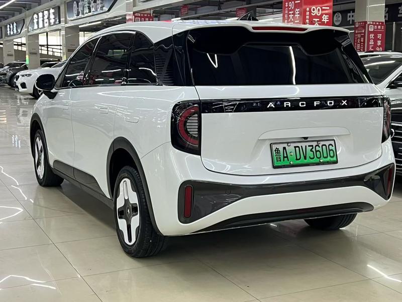 BAIC Arcfox Kaola S, 2024 — фото 4 из 10
