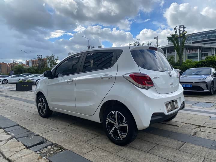 Changan BenBen E-Star, 2022 — фото 4 из 9