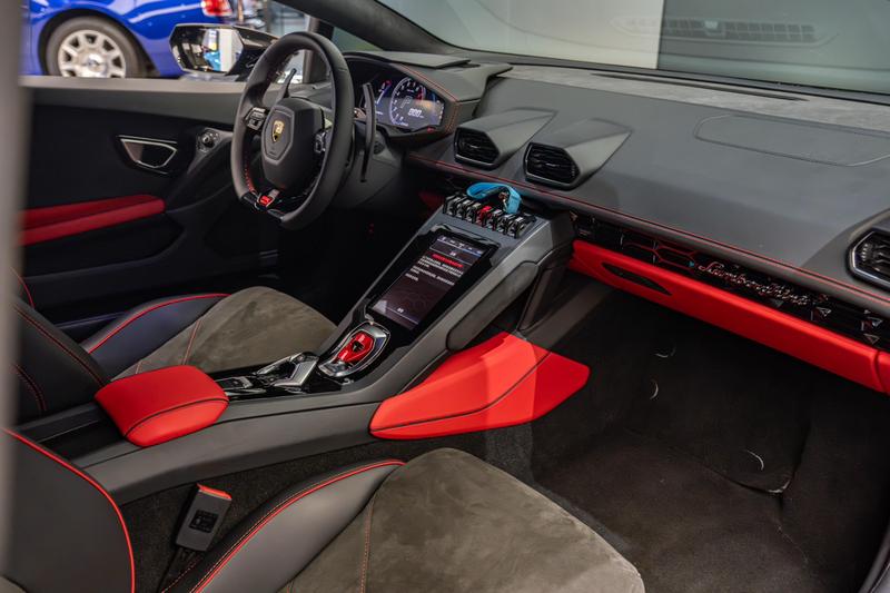 Lamborghini Huracán, 2021 — фото 8 из 9
