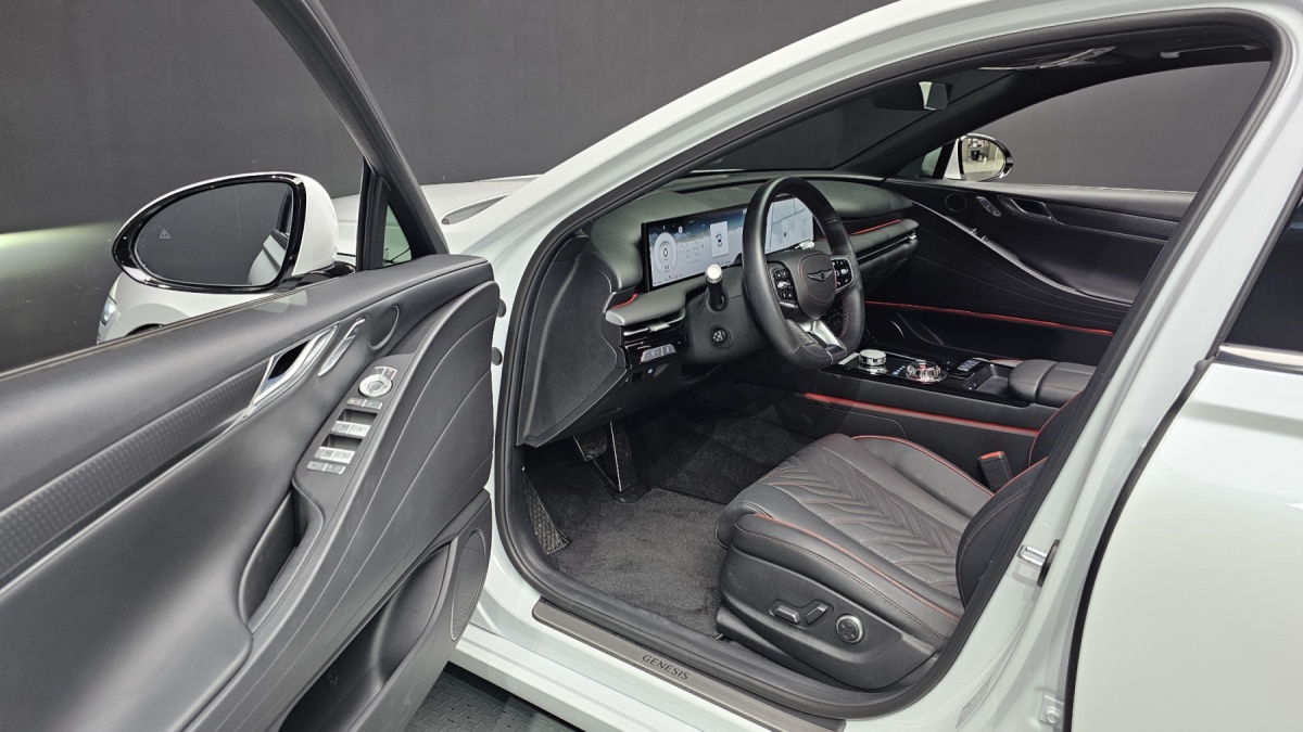Genesis G80, 2024 — фото 9 из 12