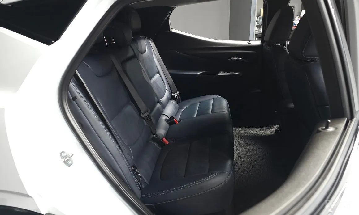 Chevrolet Bolt EUV, 2023 — фото 12 из 12