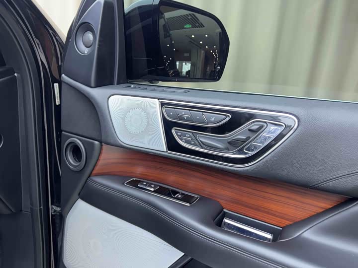 Lincoln Navigator, 2021 — фото 4 из 9