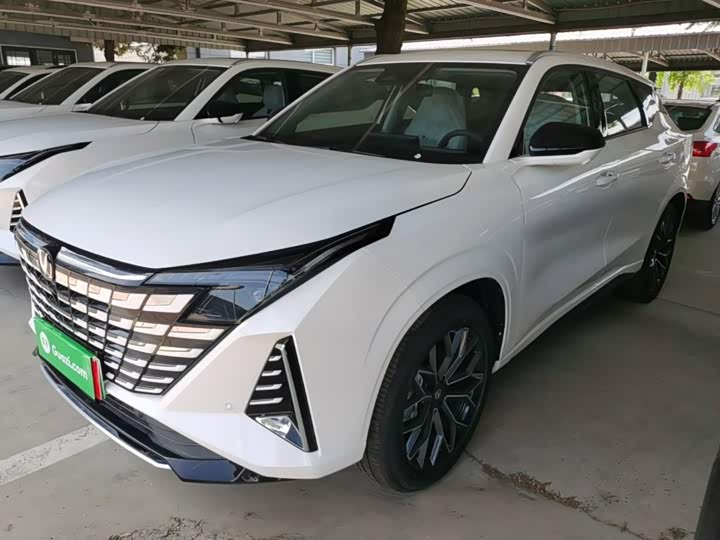 Changan UNI-Z Hybrid, 2026 — купить в Смоленске под ключ