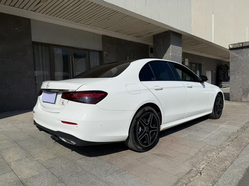 Mercedes-Benz E-Class, 2023 — фото 7 из 12