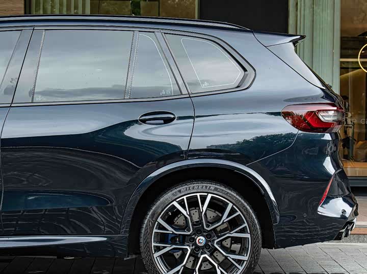 BMW X5 M, 2023 — фото 6 из 9