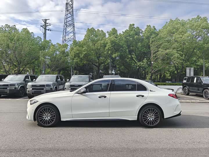 Mercedes-Benz C-Class, 2024 — фото 4 из 9